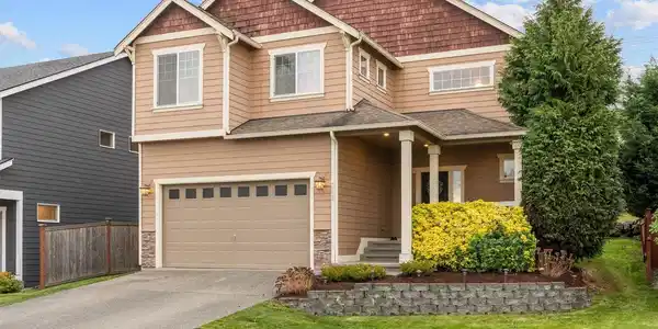 3329 80th NE