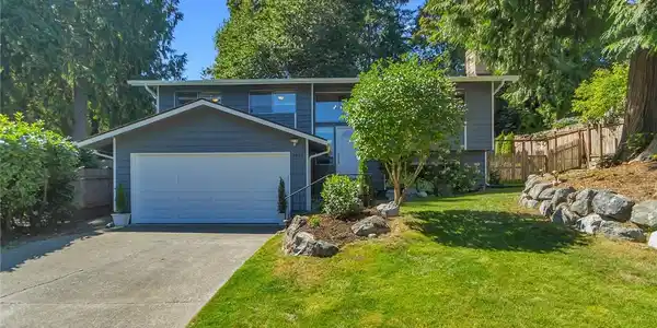 1812 114th Avenue NE