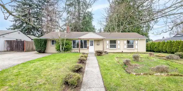 3122 Villard