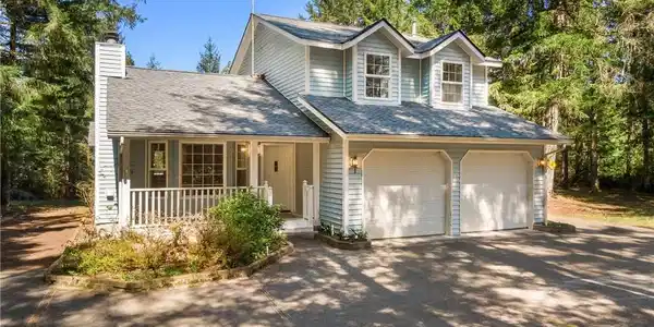 1721 Saint Andrews N