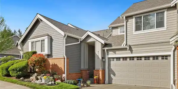 4102 248th SE