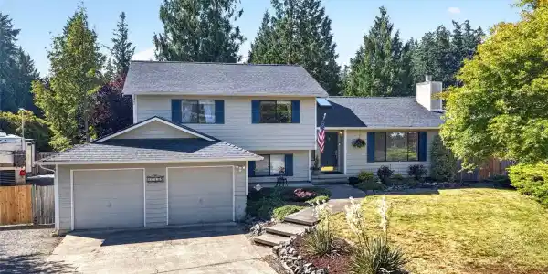 18604 73rd E