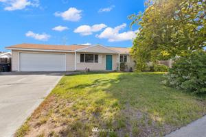 360 N Grape Drive