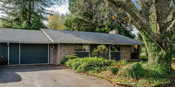 3300 Carpenter SE
