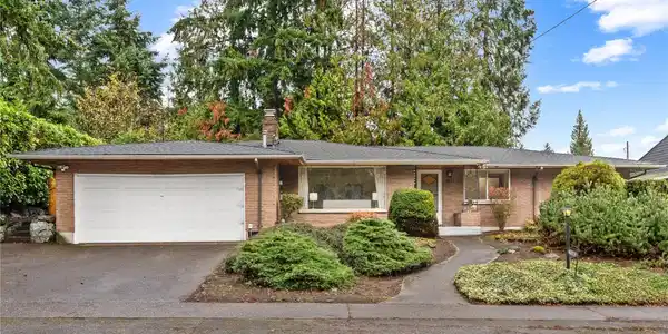 6821 Sheridan