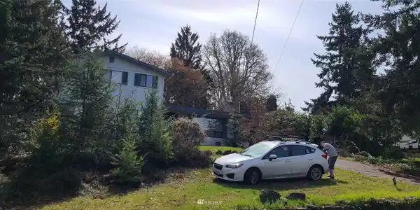 10006 98th SW