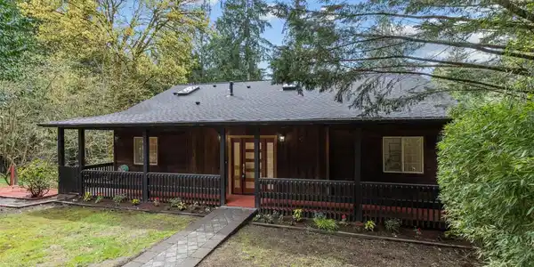 3515 289th NE