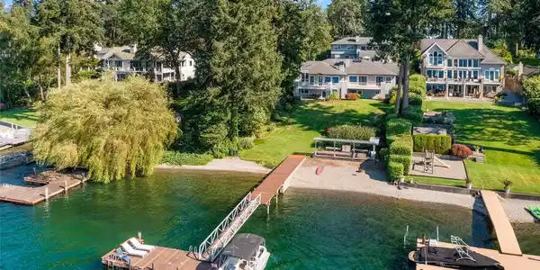 22 Country Club SW