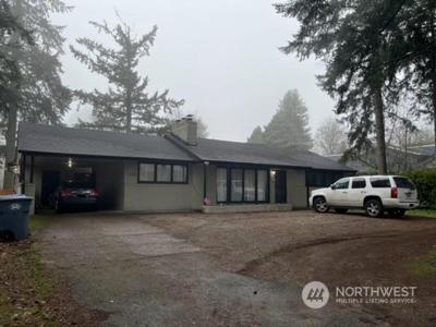 9804 Hipkins SW