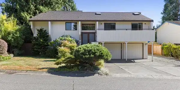 3430 102nd SE