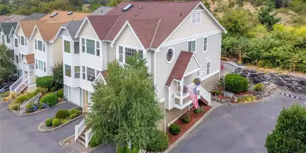 2902 Proctor