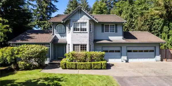7943 68th SE