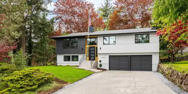 8927 107th SW