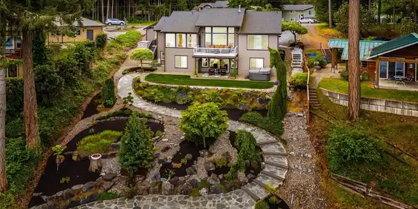 3800 Long Lake SE
