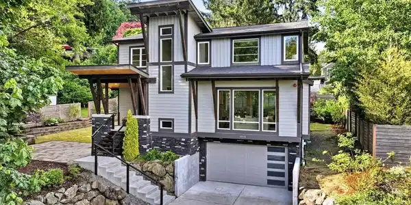 19535 53rd NE