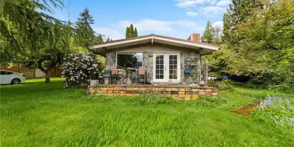 477 W Lake Samish Drive