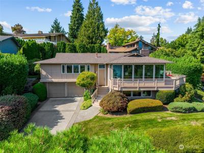 835 179th NE
