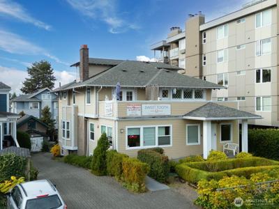 211 14th E
