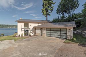 2460 Lake Sammamish SE