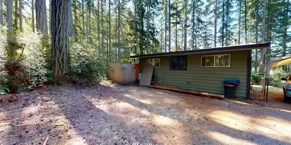 4434 Panther Lake W