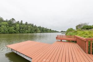 329 Wildwood SE