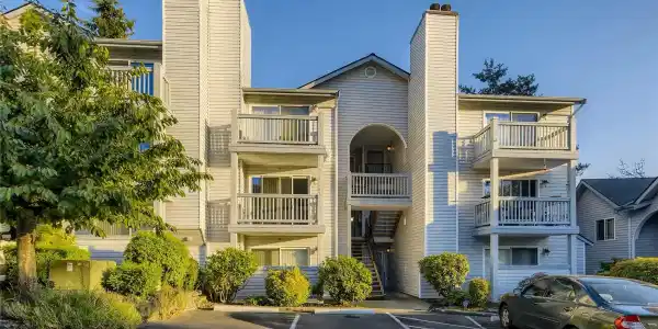 11325 19th SE