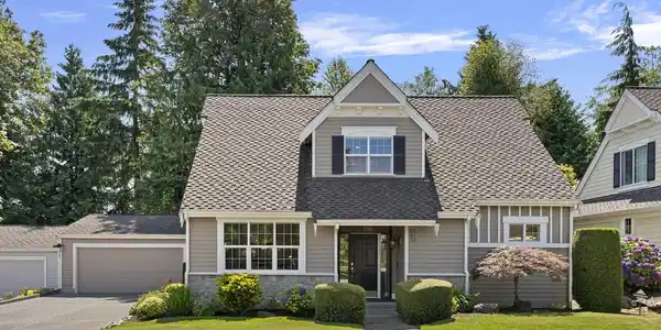 1704 163rd SE