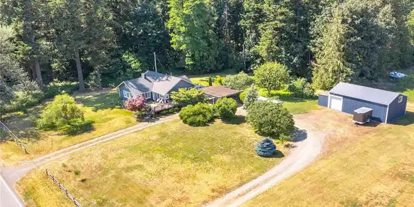 248 Wiser Lake