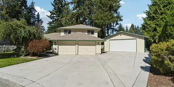 3113 108th SE