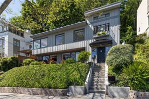 2525 Boyer E