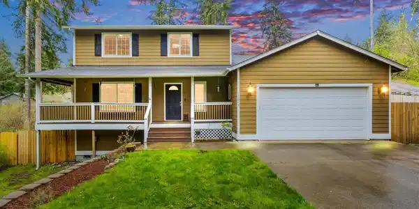 17614 Valley SE