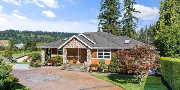 249 Lochwood
