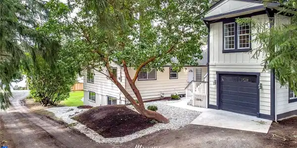 2217 Carpenter Road SE