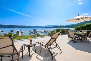 3234 Lake Sammamish SE
