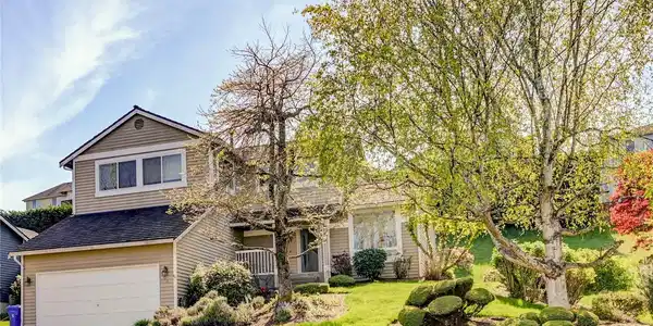 5002 Norpoint NE