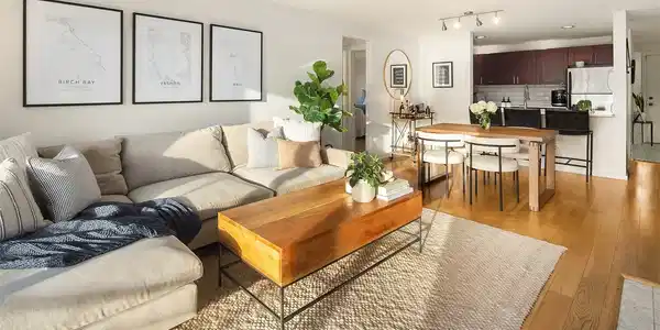 2012 Eastlake E