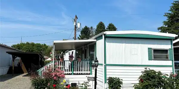 5626 113th E