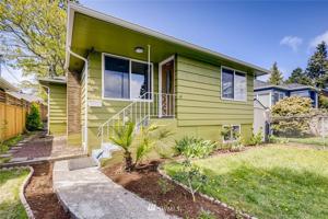 7153 34th Avenue SW