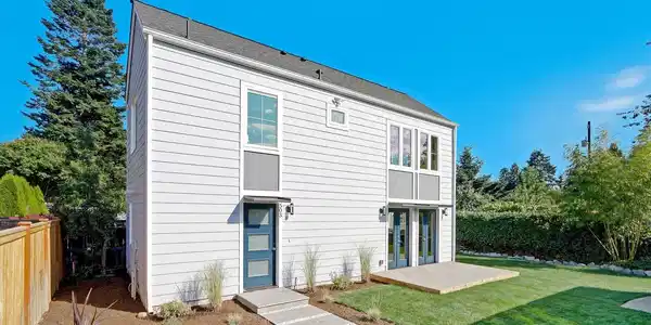 503 143rd NE