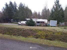 620 E Lakeshore Drive E