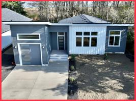 624 Duck Lake NE