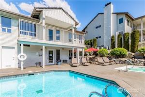 808 West Manson