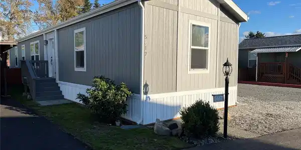5617 113th E