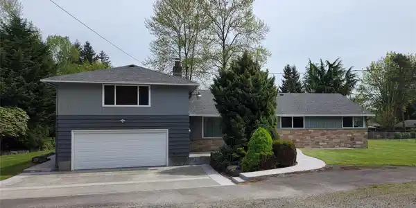 37028 44th S
