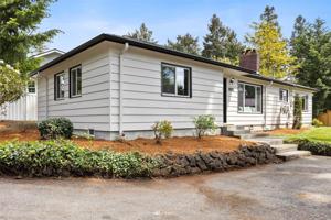 7008 Lake Grove SW