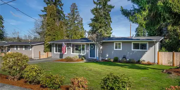 9019 121st SW
