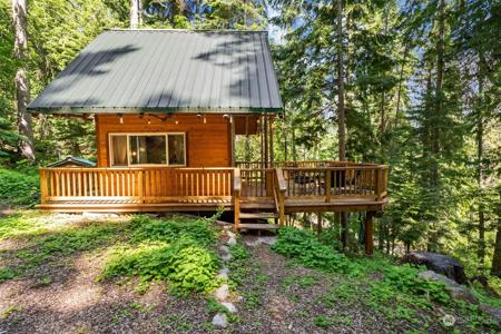15869 Cedar Brae