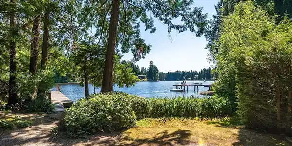 16 xx Beaver Lake SE