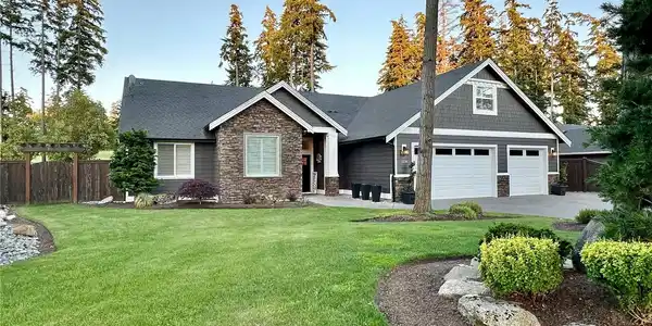 128 Woodland