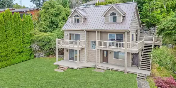 2377 Northshore